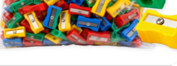 Sacapuntas rectangular de colores
